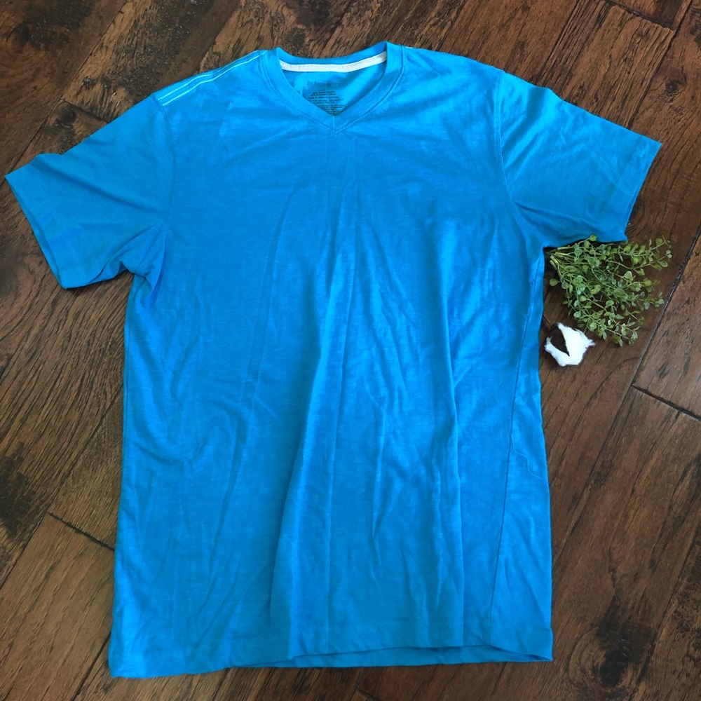 No Boundaries T-Shirt (Size Medium)